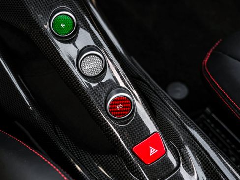 Used 2017 Ferrari 488 Spider RWD image 23