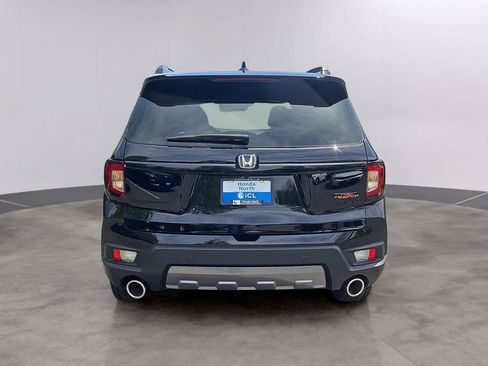 Certified 2025 Honda Passport TrailSport image 3