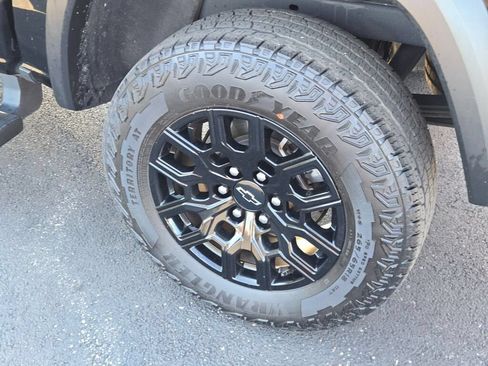Certified 2024 Chevrolet Colorado Trail Boss w/ Advanced Trailering Package AWD/4WD image 19