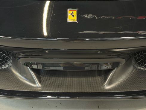 Used 2020 Ferrari F8 Tributo RWD image 19