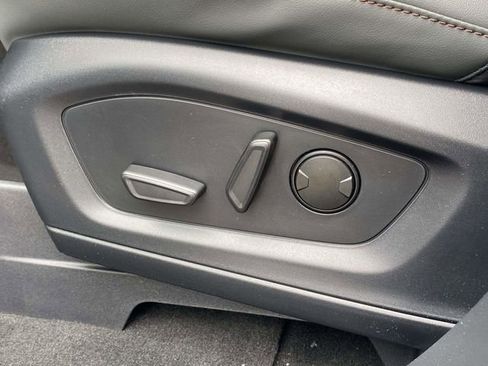 New 2026 Ford Explorer Active w/ Active Comfort Package RWD image 13