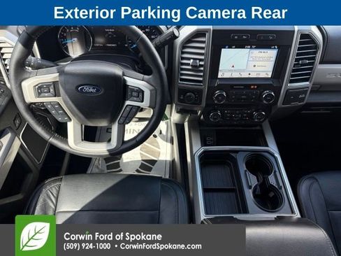 Used 2017 Ford F250 Lariat w/ Lariat Value Package AWD/4WD image 3
