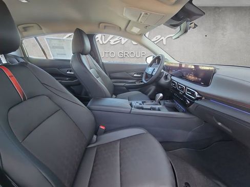 New 2026 Nissan Sentra SR FWD image 24