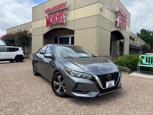 Used 2022 Nissan Sentra SV FWD image 1