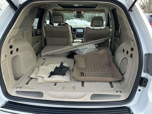 Used 2015 Jeep Grand Cherokee Overland image 19
