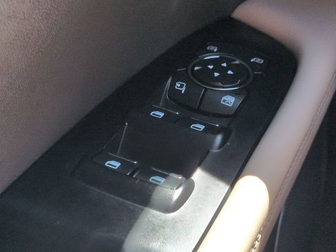 Certified 2023 Lincoln Nautilus Reserve AWD/4WD image 24