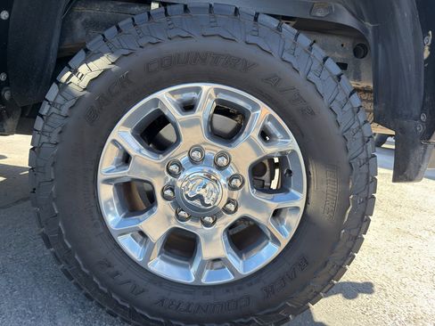 Used 2022 RAM 2500 Laramie image 10