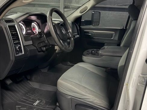 Used 2016 RAM 2500 SLT AWD/4WD image 9