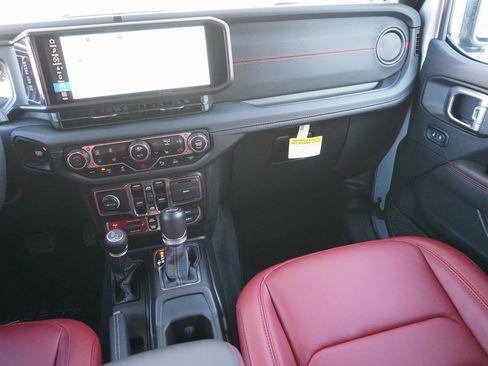 Used 2024 Jeep Wrangler Rubicon 392 image 25