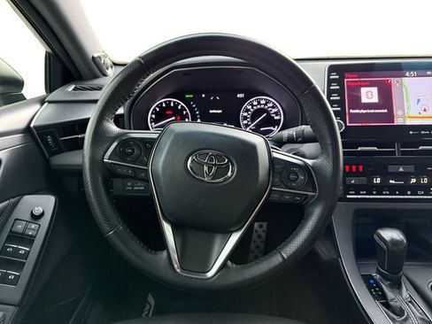 Used 2020 Toyota Avalon XSE image 18