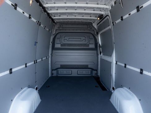 New 2025 Mercedes-Benz Sprinter 2500 image 10