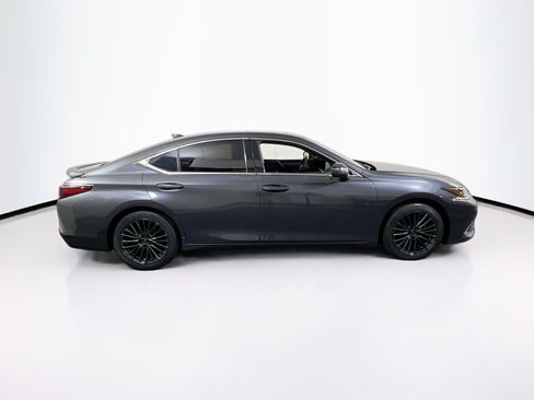 Used 2022 Lexus ES 350 w/ Premium Package FWD image 4
