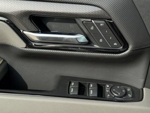 New 2026 Chevrolet Silverado 2500 ZR2 image 19