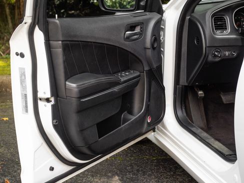 Used 2018 Dodge Charger GT image 16