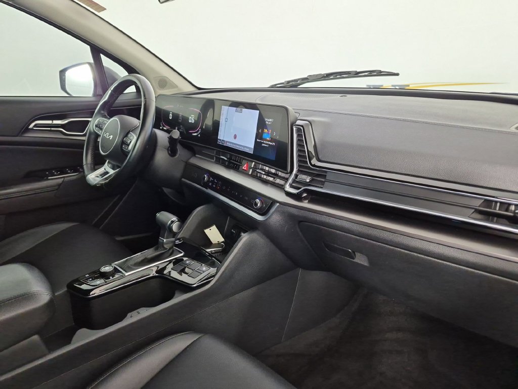 Used 2024 Kia Sportage EX FWD image 36