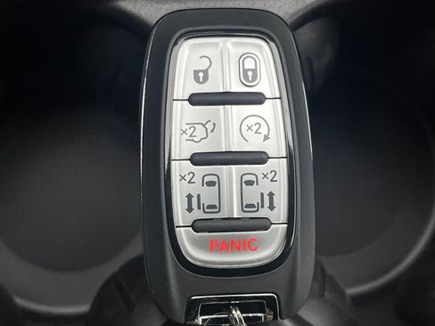 New 2026 Chrysler Pacifica Select image 19