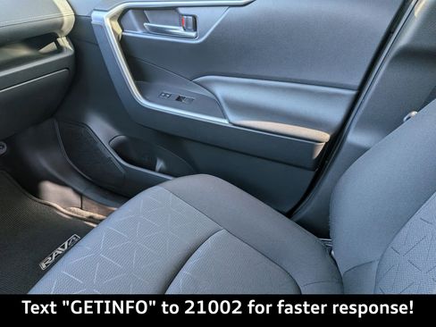 Used 2025 Toyota RAV4 XLE w/ Convenience Package image 20