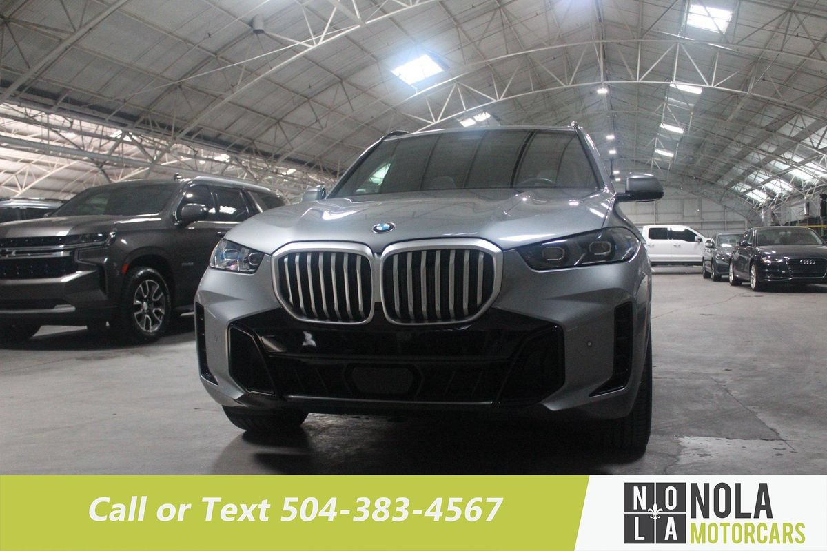 Used 2024 BMW X5 xDrive40i w/ M Sport Package AWD/4WD image 4
