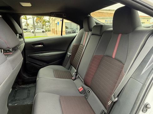 Used 2024 Toyota Corolla SE w/ SE Premium Package FWD image 9