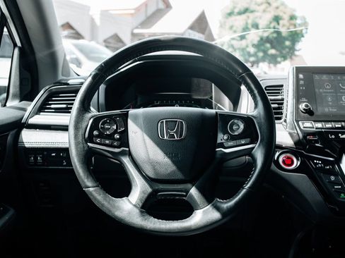 Used 2018 Honda Odyssey Elite image 25