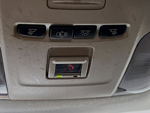 Used 2021 Toyota Corolla LE FWD image 22