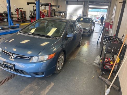 Used 2008 Honda Civic LX image 4