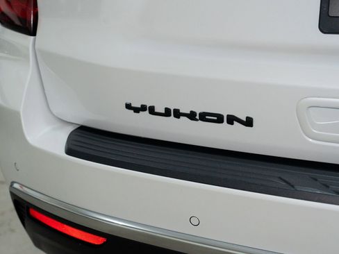 Used 2022 GMC Yukon Denali image 9