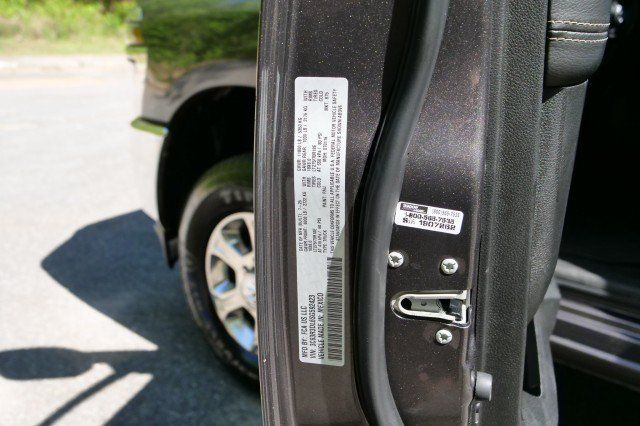 Used 2025 RAM 3500 Big Horn AWD/4WD image 47