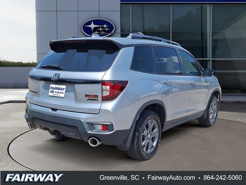Used 2025 Honda Passport TrailSport image 7