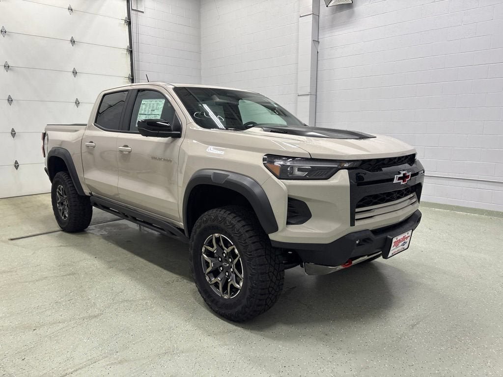 New 2026 Chevrolet Colorado ZR2 w/ Technology Package AWD/4WD image 2