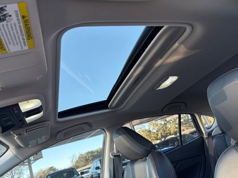 Used 2022 Subaru Crosstrek 2.5i Limited w/ Moonroof Package 2 image 18