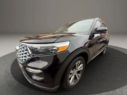 Used 2020 Ford Explorer Platinum w/ Premium Technology Package