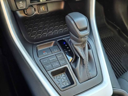 Certified 2025 Toyota RAV4 LE image 26