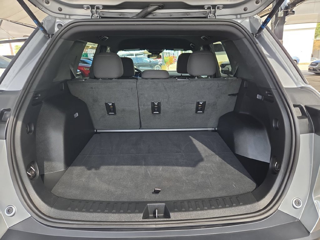 Used 2026 Chevrolet Equinox LT FWD image 26