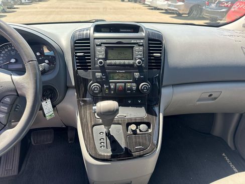 Used 2011 Kia Sedona EX w/ Luxury Pkg FWD image 10