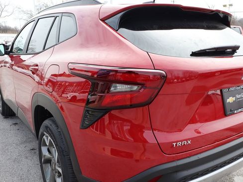 New 2026 Chevrolet Trax LT w/ Driver Confidence Package image 25