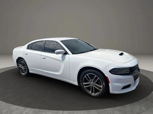 Used 2019 Dodge Charger SXT AWD/4WD image 7