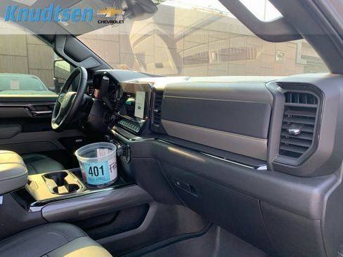 Used 2025 Chevrolet Silverado 2500 ZR2 w/ LPO, Dark Essentials Package AWD/4WD image 14