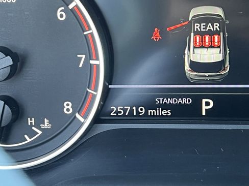 Certified 2023 Nissan Rogue SV image 13