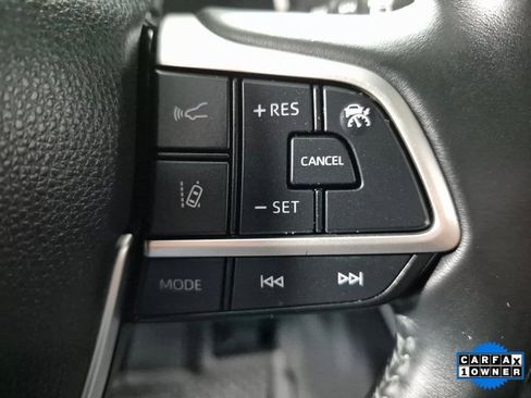 Used 2023 Toyota Highlander XLE image 24