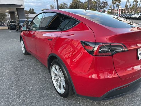 Used 2023 Tesla Model Y Long Range AWD/4WD image 6