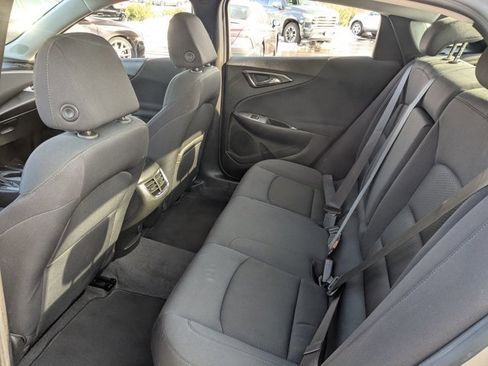 Used 2023 Chevrolet Malibu LT image 16