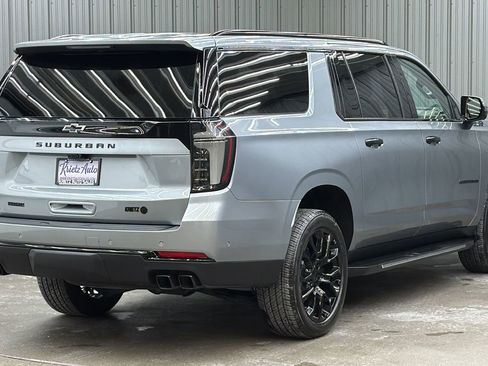 Used 2026 Chevrolet Suburban High Country w/ Sun And Tow Package image 5
