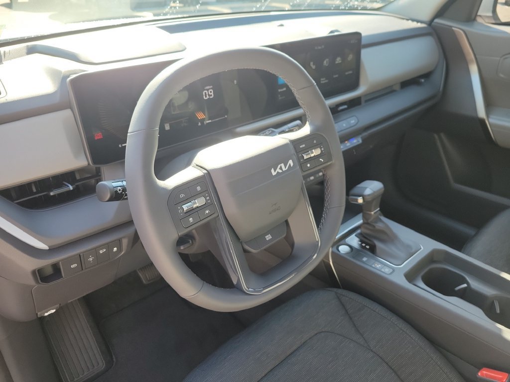 New 2027 Kia Seltos LX FWD image 22