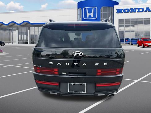 Used 2025 Hyundai Santa Fe SEL FWD image 7