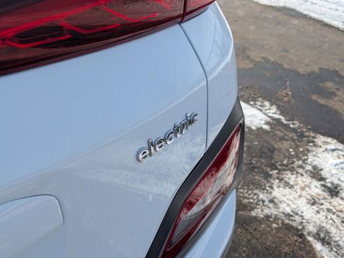 Used 2021 Hyundai Kona Ultimate image 16