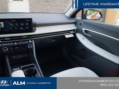 New 2025 Hyundai Sonata SEL FWD image 16