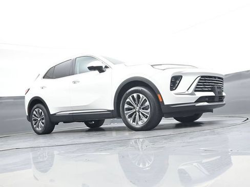 Used 2024 Buick Envision Preferred AWD/4WD image 30