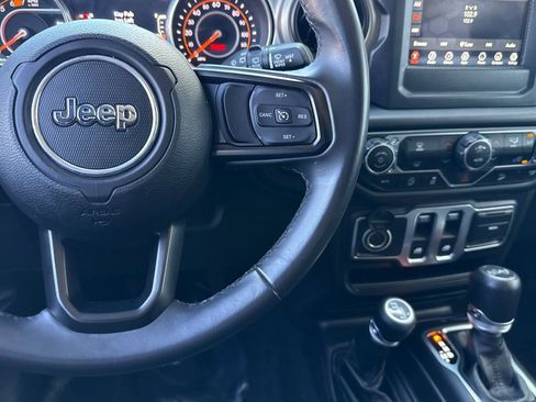 Used 2018 Jeep Wrangler Sport S image 14