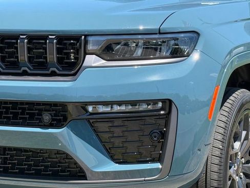 New 2026 Jeep Grand Cherokee L Summit AWD/4WD image 11